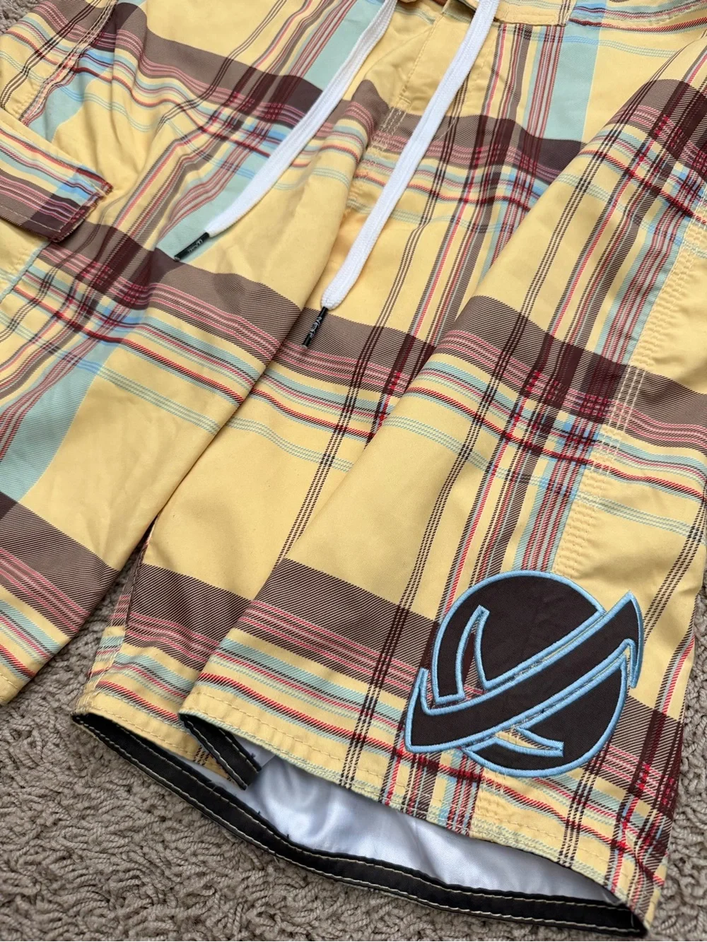 Vintage Y2K Lost Enterprises Board Shorts Mens 31 Yellow Brown Plaid Surf